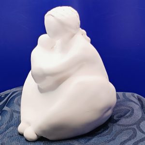 Statuette « L’Étreinte Maternelle »