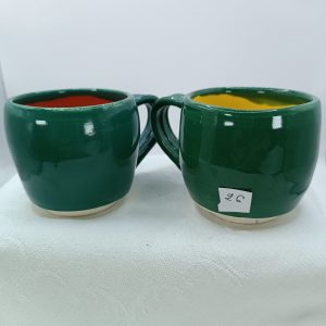 Tasses Vertes et Rouge/Jaune (Lot)