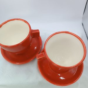 Tasses avec soucoupes rouges et blanches (Lot de 2)