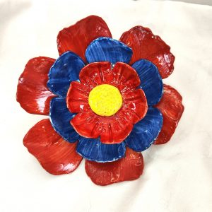 Grande Fleur décorative Rouge bleu
