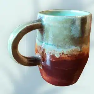 Mug marron vert avec effets